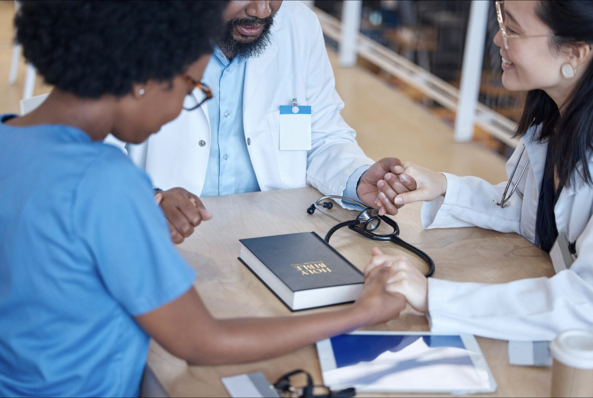 (Virtual) Healing Hearts | Medical Students & Healthcare Workers | Olivia Devault