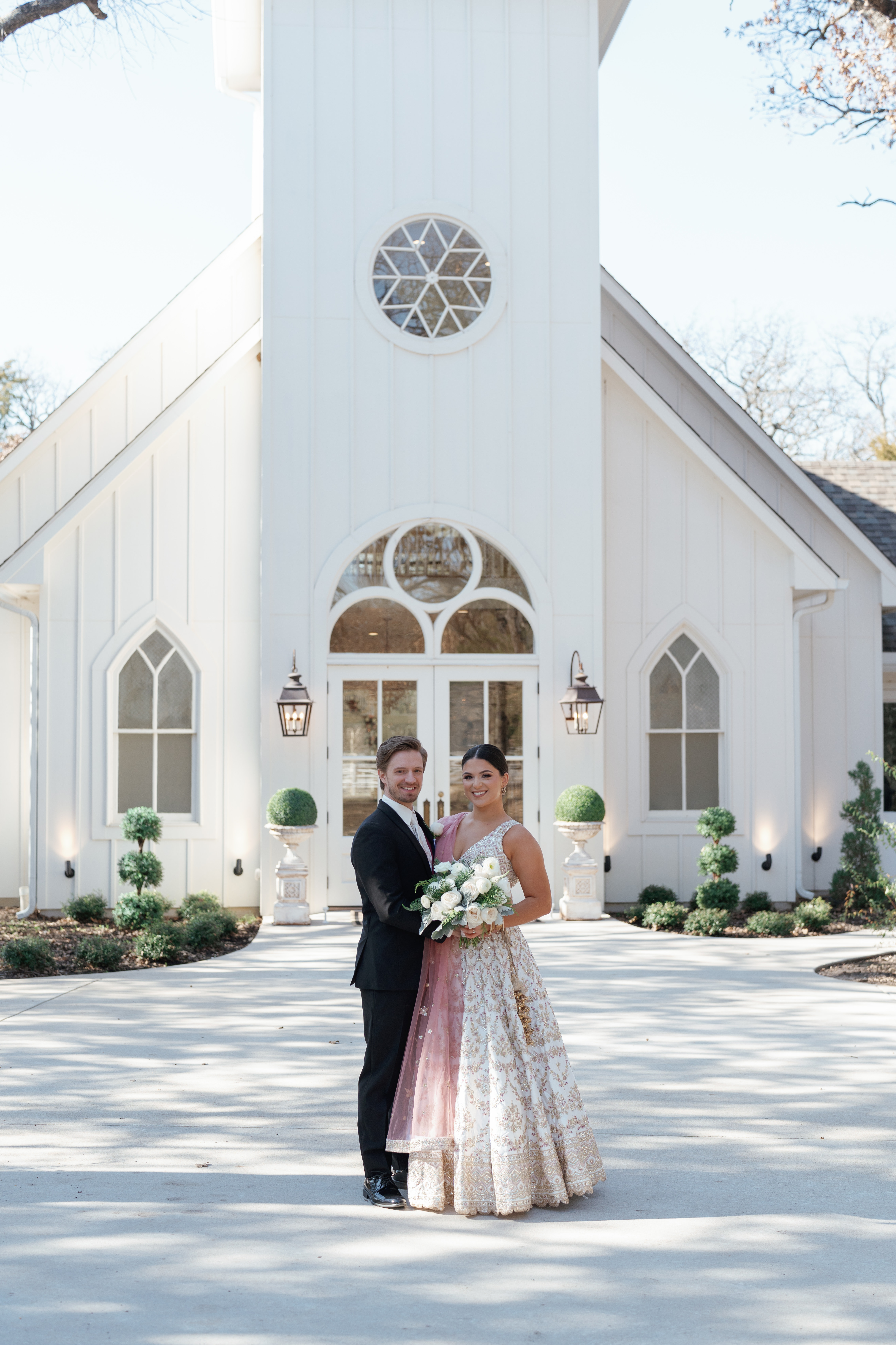(Southlake) Young Adult | Co-ed Small Group | Annelise & J Scott Gage